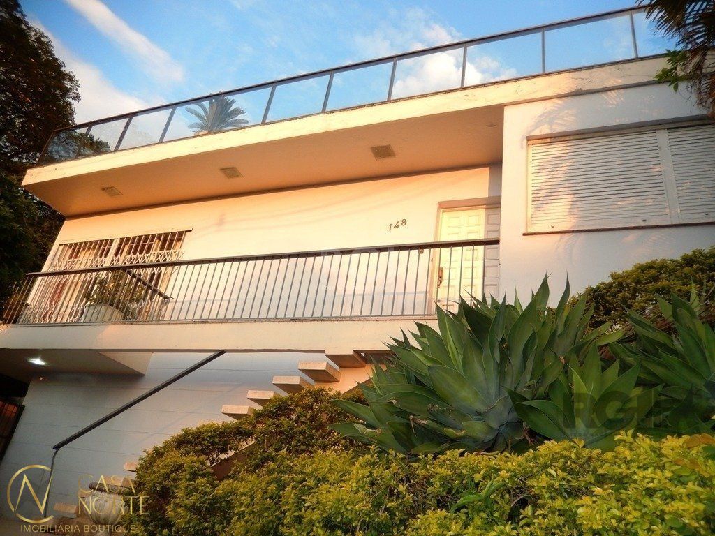 Casa à venda com 4 quartos, 200m², 1 suíte, 1 vaga, Avenida Pinheiro Borda no bairro Cristal em Porto Alegre