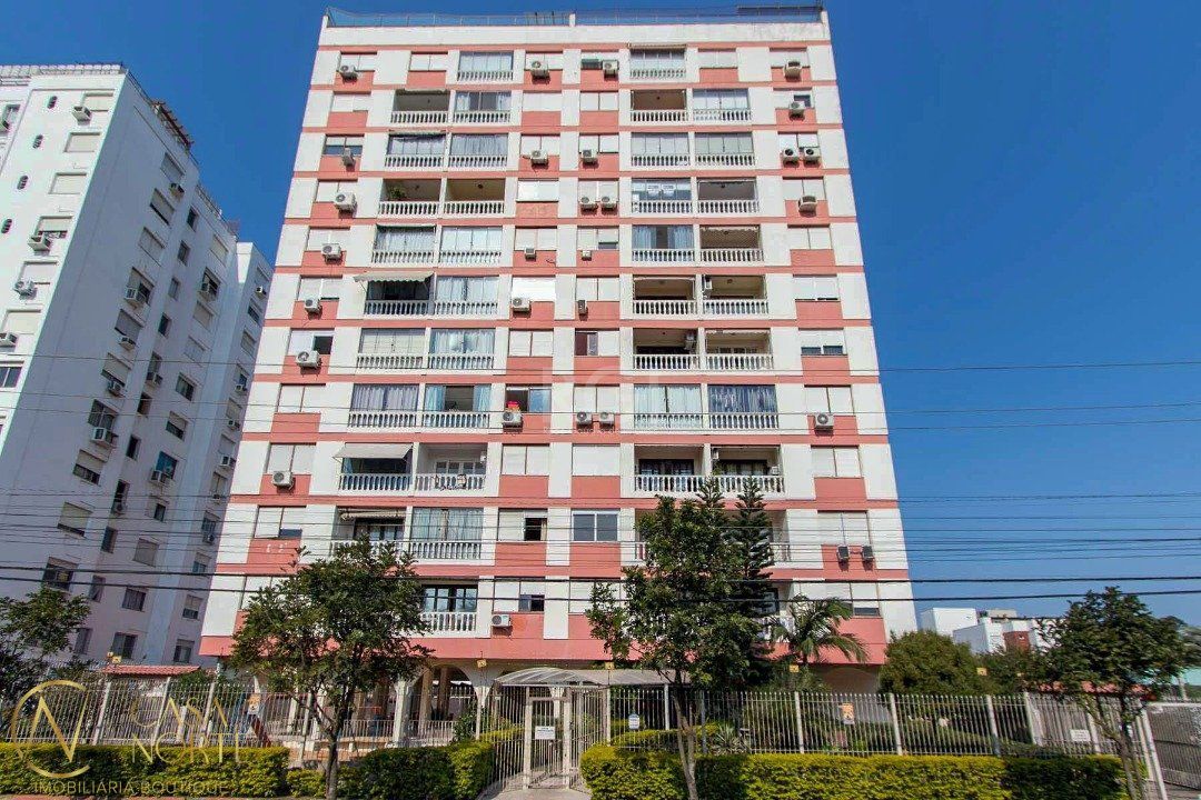 Cobertura à venda com 3 quartos, 230m², 1 suíte, 2 vagas, Avenida Icaraí no bairro Cristal em Porto Alegre