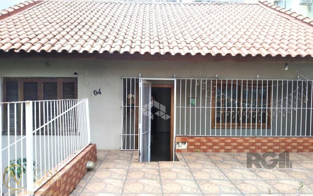 Casa à venda com 3 quartos, 200m², 1 suíte, Rua Luiz Cosme no bairro Passo da Areia em Porto Alegre