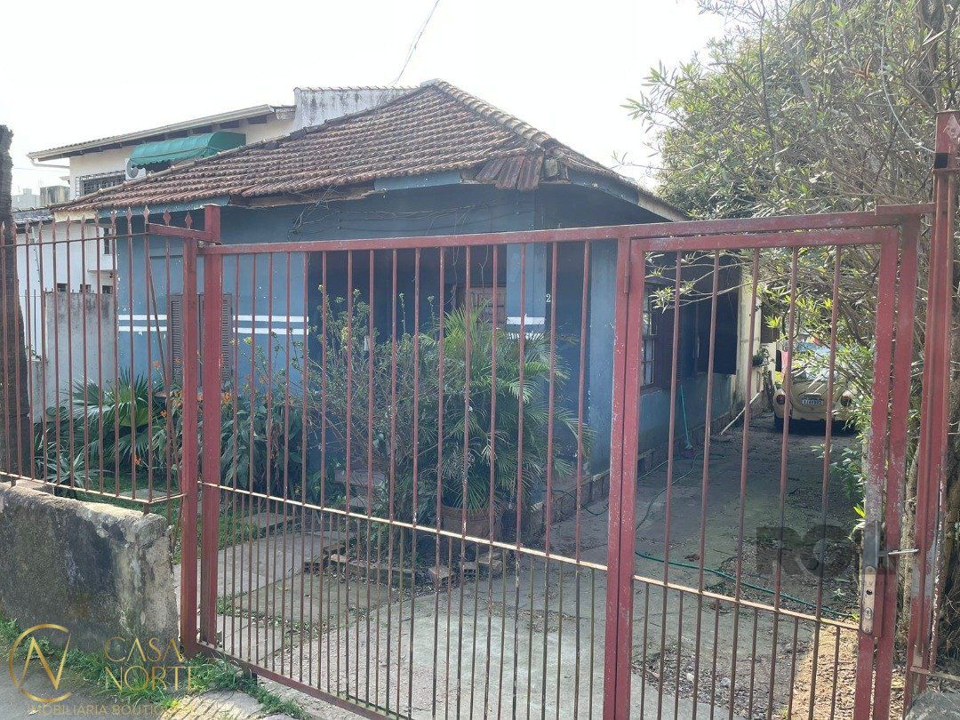 Terreno à venda  com 528m², Rua Doutor Barcelos no bairro Tristeza em Porto Alegre