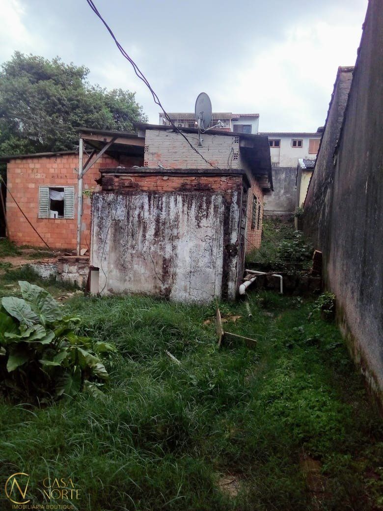 Terreno à venda  com 300m², Rua Adroaldo Novo Correa no bairro Cavalhada em Porto Alegre