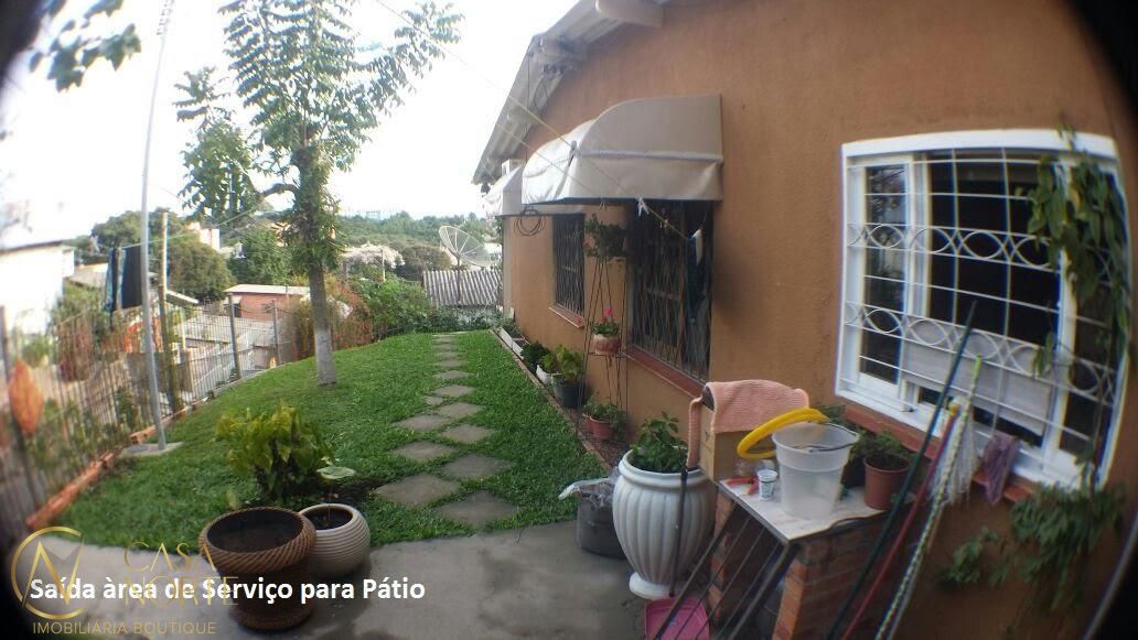 Casa à venda com 3 quartos, 232m², 1 suíte, 4 vagas, Estrada João Passuelo no bairro Vila Nova em Porto Alegre