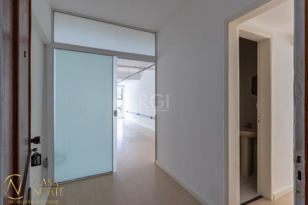 Sala Comercial à venda , 83m², Rua da Republica no bairro Cidade Baixa em Porto Alegre