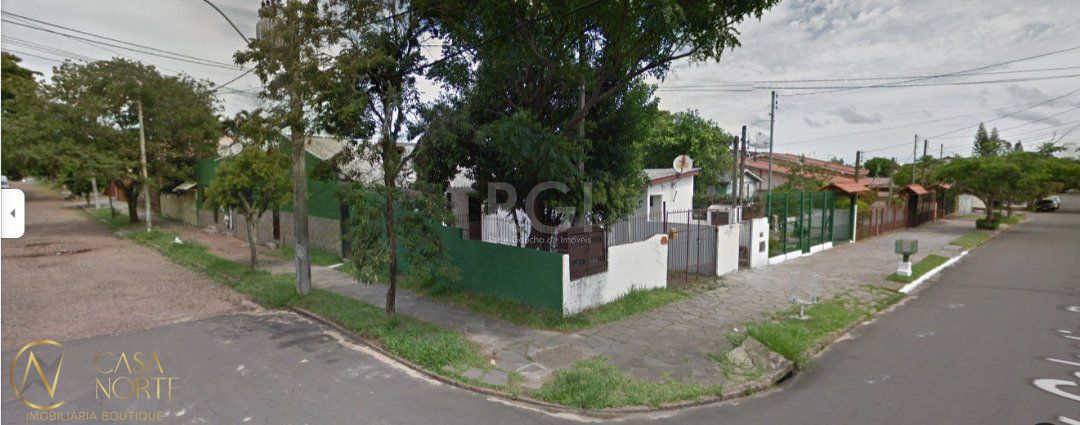 Terreno à venda  com 305m², Avenida Celestino Bertolucci no bairro Aberta dos Morros em Porto Alegre