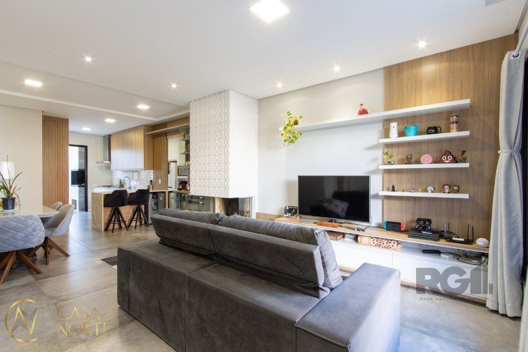 Casa de Condomínio à venda com 3 quartos, 112m², 1 suíte, 2 vagas, Rua Jean Vardaramatos no bairro Hípica em Porto Alegre