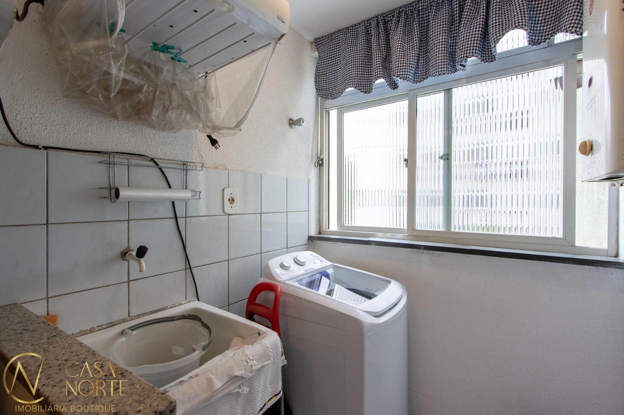 Apartamento à venda com 2 quartos, 55m², Rua Xavier da Cunha no bairro Nonoai em Porto Alegre