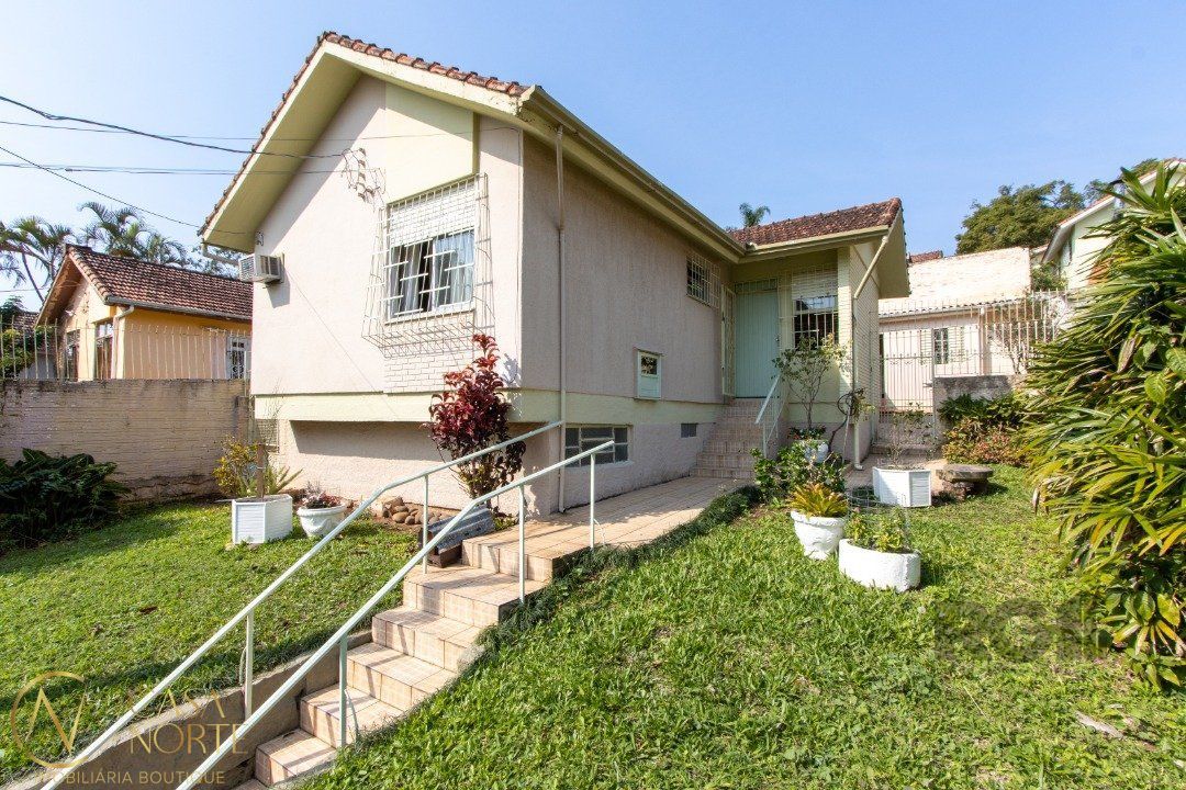 Casa à venda com 4 quartos, 75m², Acesso das Palmeiras no bairro Santa Tereza em Porto Alegre
