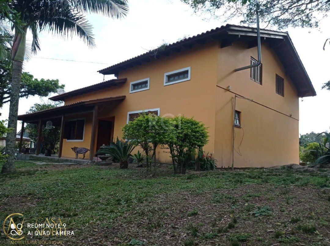 Sítio à venda com 3 quartos, 351m², 4 vagas, Rua do Jesuíno - Lado Par no bairro Lageado em Porto Alegre