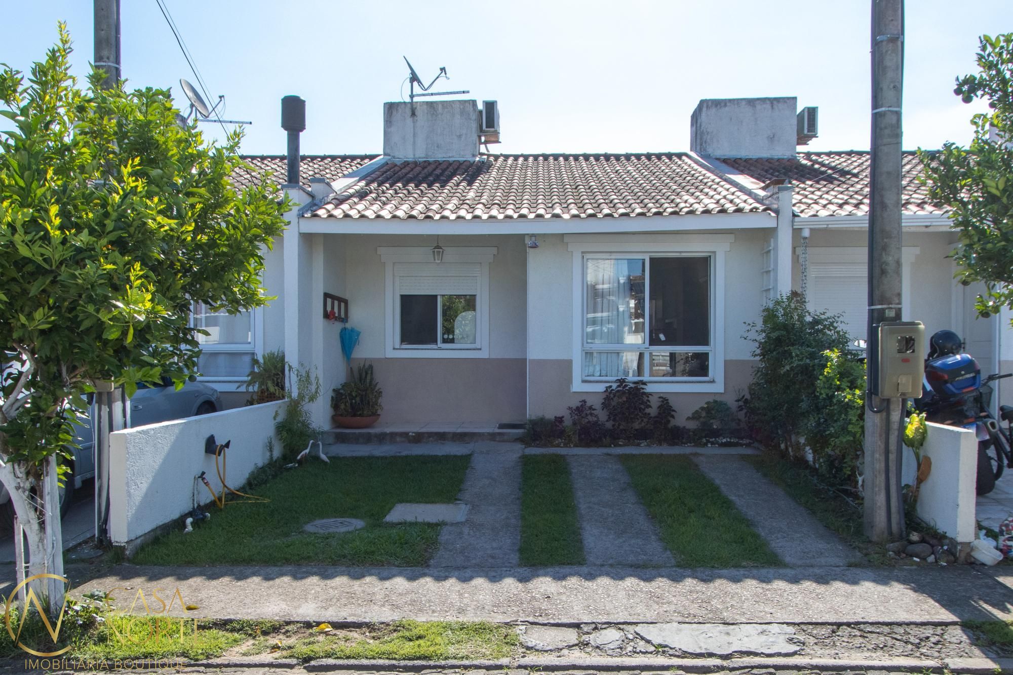 Casa de Condomínio à venda com 2 quartos, 54m², 1 vaga, Estrada Costa Gama no bairro Hípica em Porto Alegre