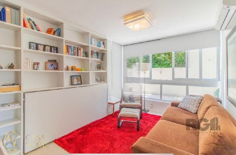 Apartamento à venda com 3 quartos, 203m², 1 suíte, Rua Doutor Armando Barbedo no bairro Tristeza em Porto Alegre