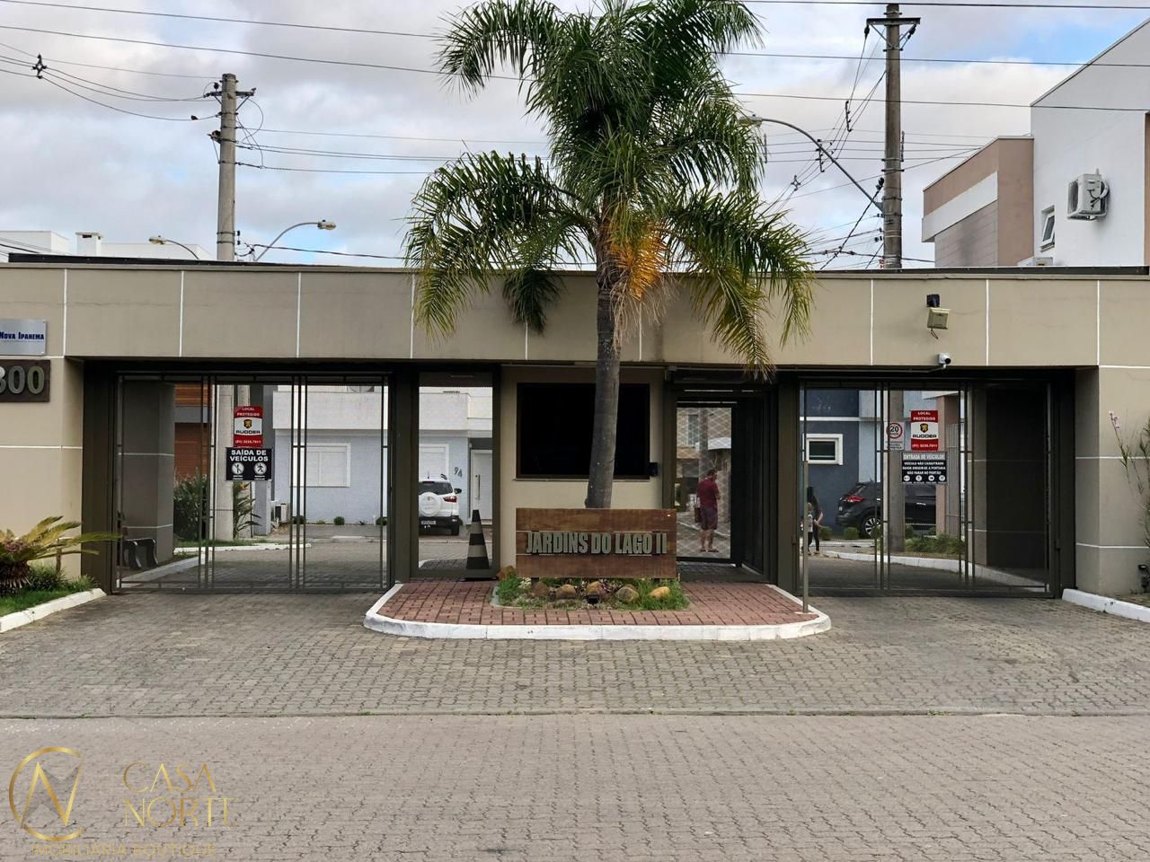 Casa de Condomínio à venda com 3 quartos, 157m², 1 suíte, 2 vagas, Rua Eroni Soares Machado no bairro Hípica em Porto Alegre