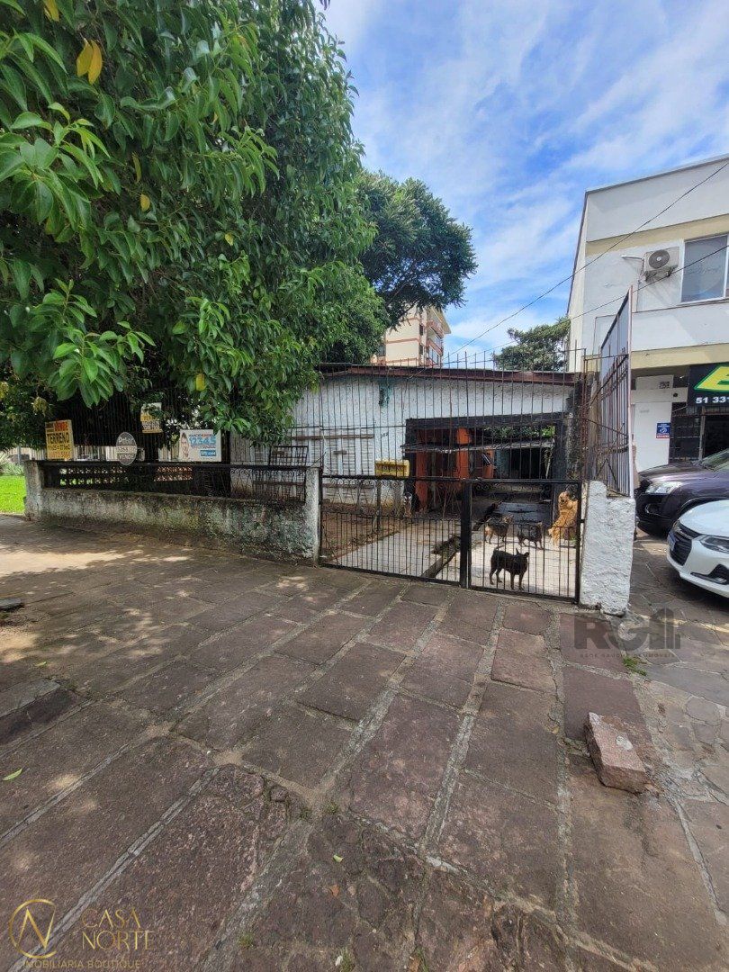 Terreno à venda  com 275m², Avenida Otto Niemeyer no bairro Tristeza em Porto Alegre