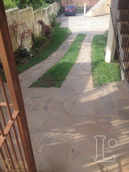Casa à venda com 3 quartos, 480m², 4 vagas, Rua Sinodo no bairro Camaquã em Porto Alegre