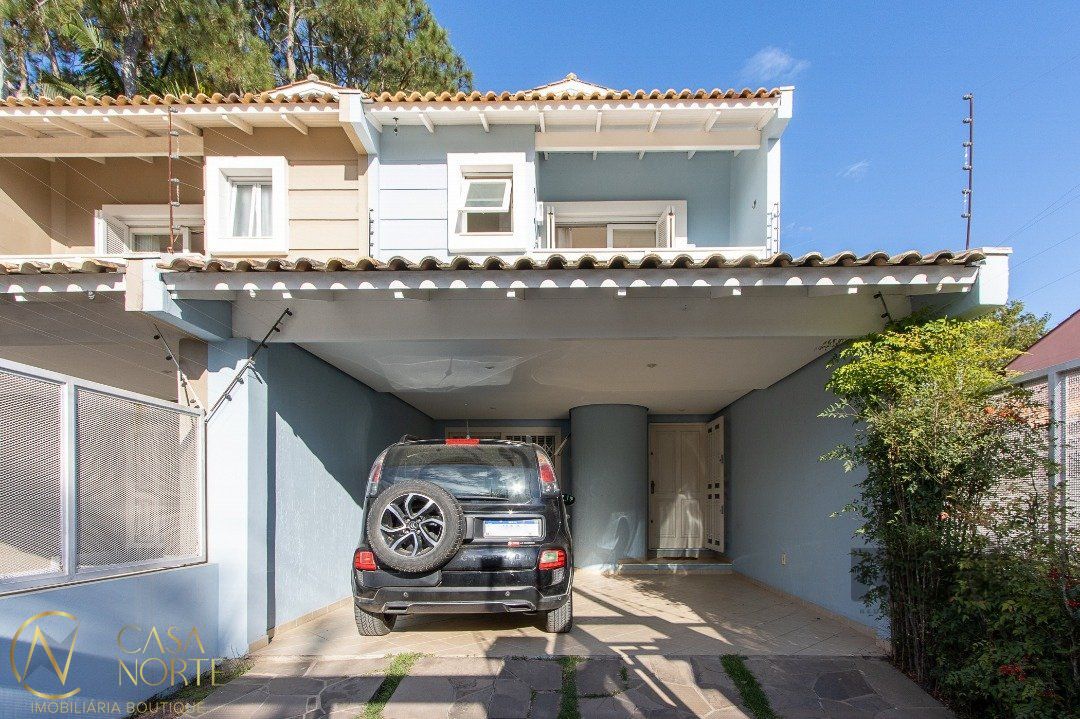 Casa à venda com 4 quartos, 167m², 1 suíte, 3 vagas, Rua Padre João Batista Reus no bairro Vila Conceição em Porto Alegre