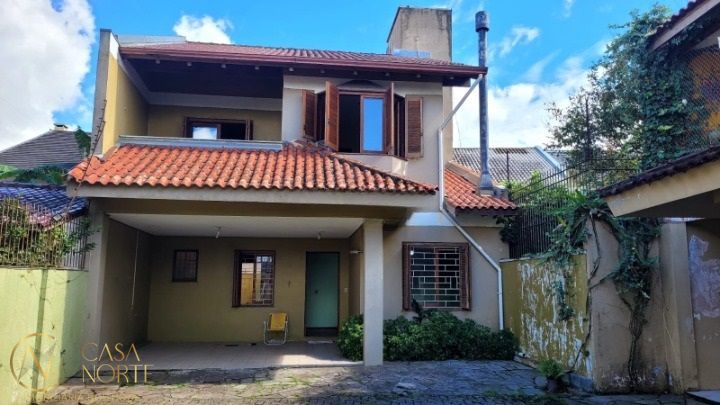 Casa de Condomínio à venda com 3 quartos, 174m², 1 suíte, 2 vagas, Rua Dona Elvira no bairro Ipanema em Porto Alegre