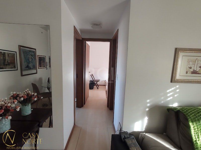 Apartamento à venda com 2 quartos, 66m², 1 suíte, 1 vaga, Rua Chico Pedro no bairro Camaquã em Porto Alegre