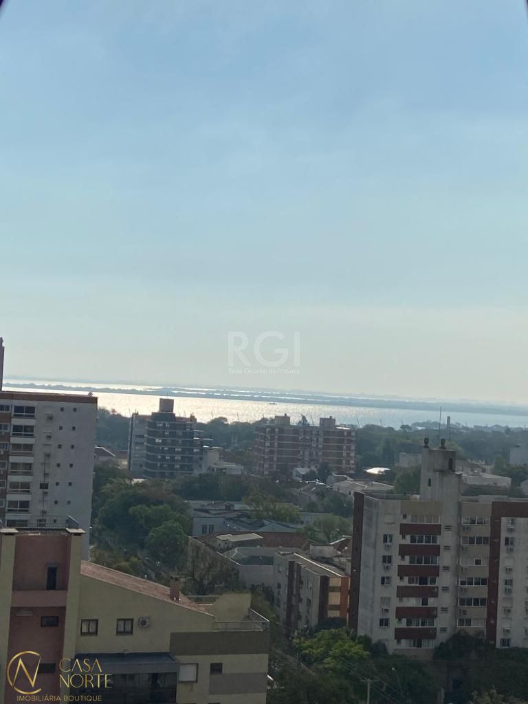 Sala Comercial à venda , 36m², 1 vaga, Avenida Getúlio Vargas no bairro Menino Deus em Porto Alegre