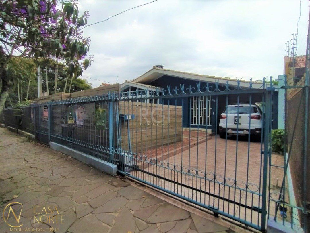 Casa à venda com 4 quartos, 150m², 3 suítes, 2 vagas, Avenida Ernesto Zeuner no bairro Cavalhada em Porto Alegre