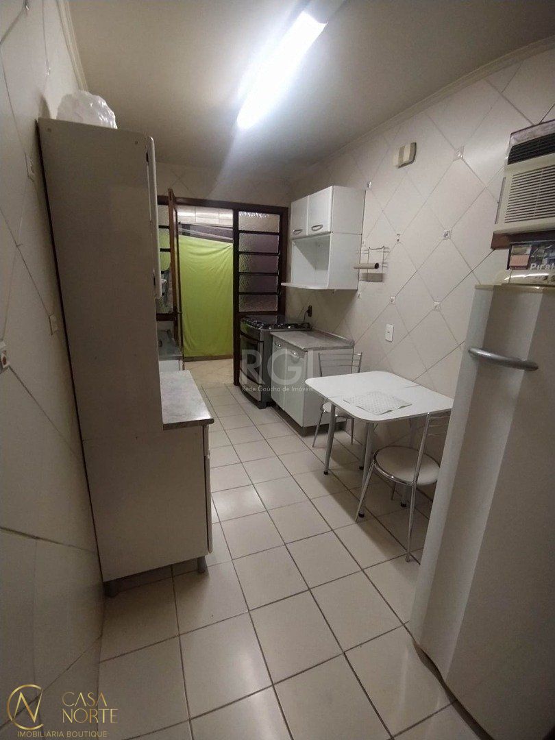Apartamento à venda com 3 quartos, 99m², 1 vaga, Avenida Pernambuco no bairro Navegantes em Porto Alegre
