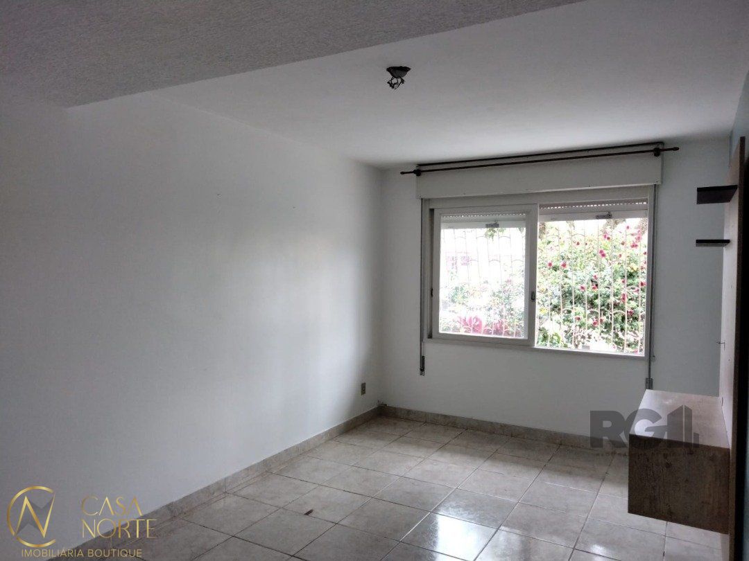 Apartamento à venda com 2 quartos, 55m², 1 vaga, Rua Stephan Zweig no bairro Cavalhada em Porto Alegre