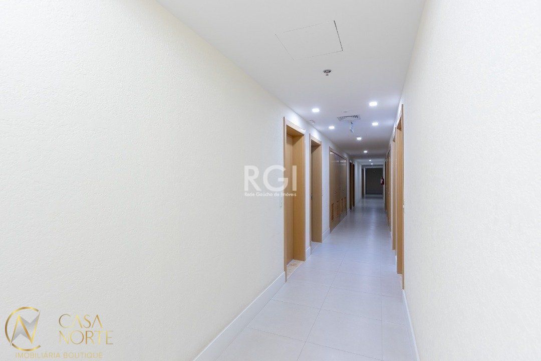 Sala Comercial à venda , 38m², Rua Gomes Jardim no bairro Santana em Porto Alegre