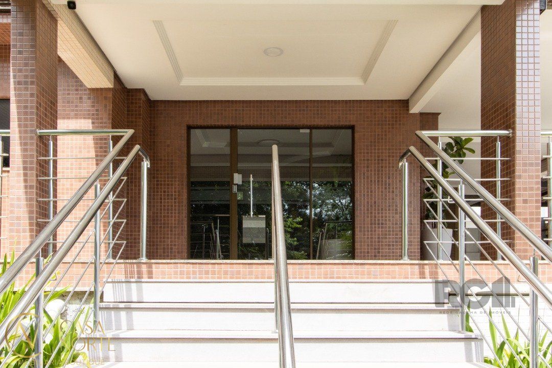 Apartamento à venda com 3 quartos, 107m², 1 suíte, 2 vagas, Rua Doutor Pereira Neto no bairro Tristeza em Porto Alegre