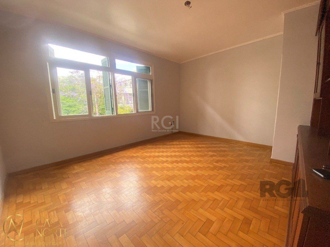 Apartamento à venda com 3 quartos, 126m², 1 vaga, Rua Laurindo no bairro Santana em Porto Alegre