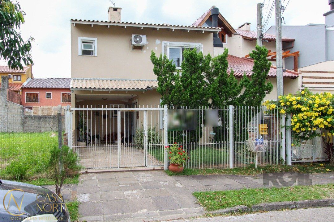 Casa à venda com 2 quartos, 122m², 2 suítes, 1 vaga, Rua Guatambu no bairro Hípica em Porto Alegre