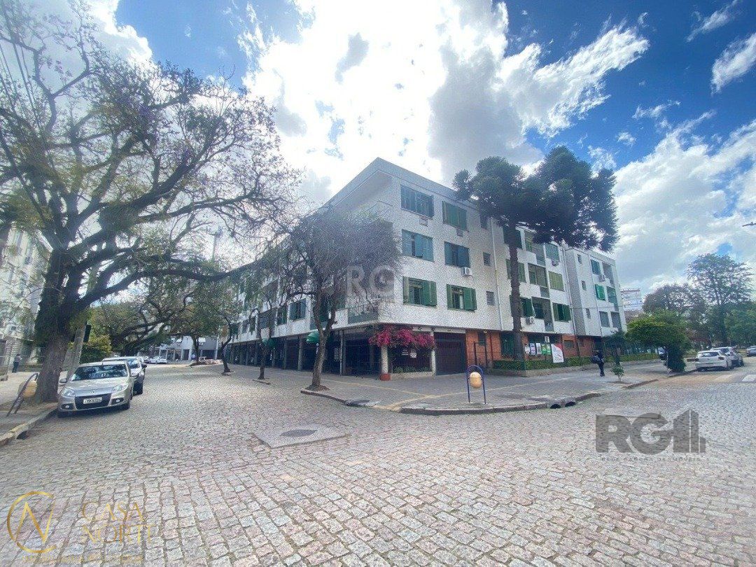 Apartamento à venda com 3 quartos, 126m², 1 vaga, Rua Laurindo no bairro Santana em Porto Alegre