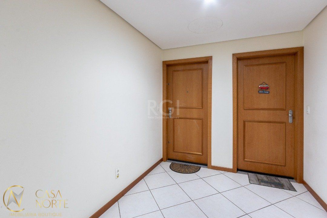 Apartamento à venda com 2 quartos, 58m², 1 suíte, 1 vaga, Avenida Otto Niemeyer no bairro Tristeza em Porto Alegre