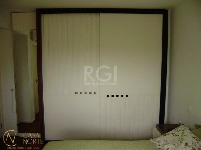 Apartamento à venda com 3 quartos, 116m², 1 suíte, 3 vagas, Rua Doutor Mário Totta no bairro Tristeza em Porto Alegre