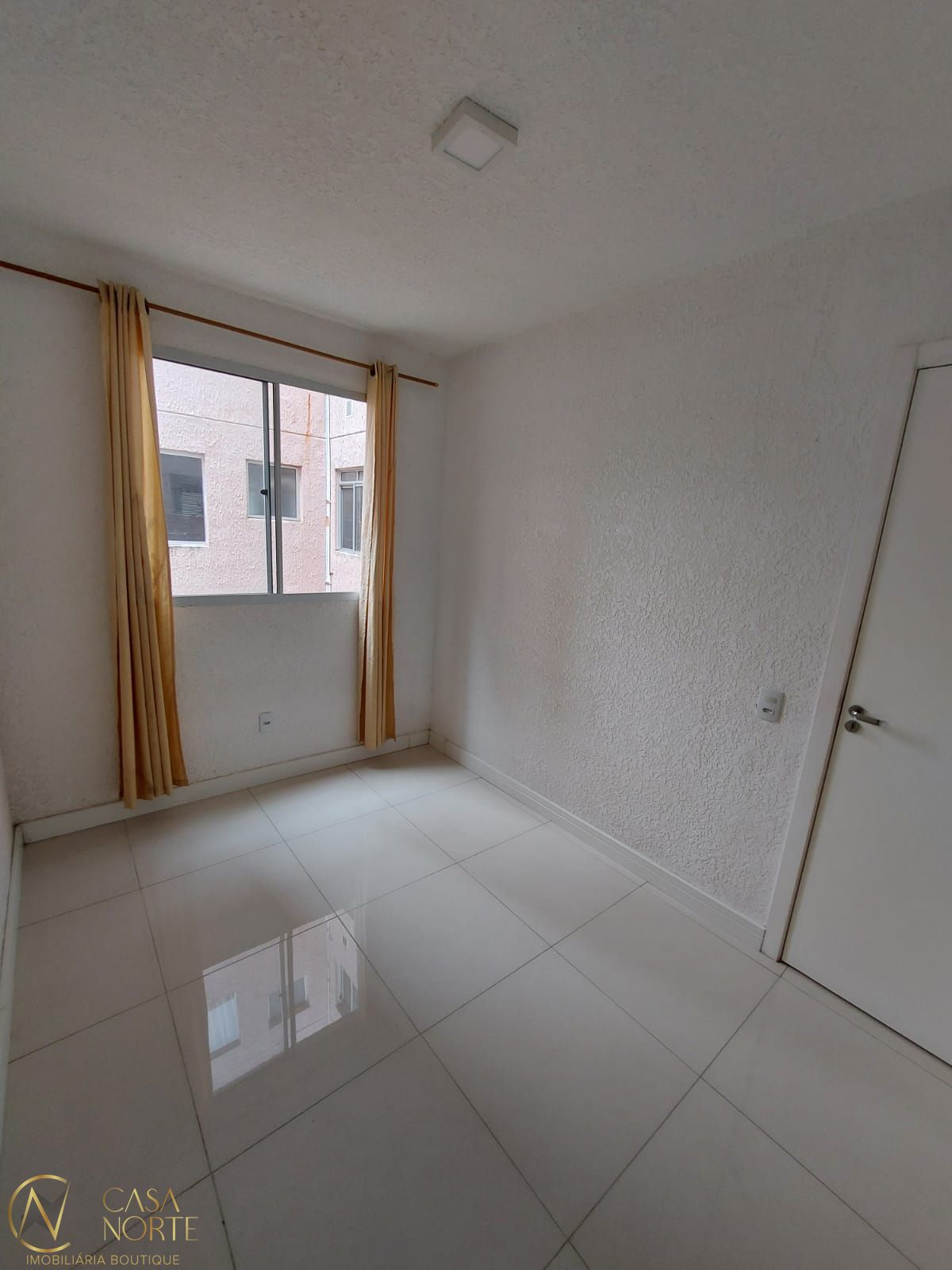 Apartamento à venda com 2 quartos, 40m², José Iuchno no bairro Hípica em Porto Alegre