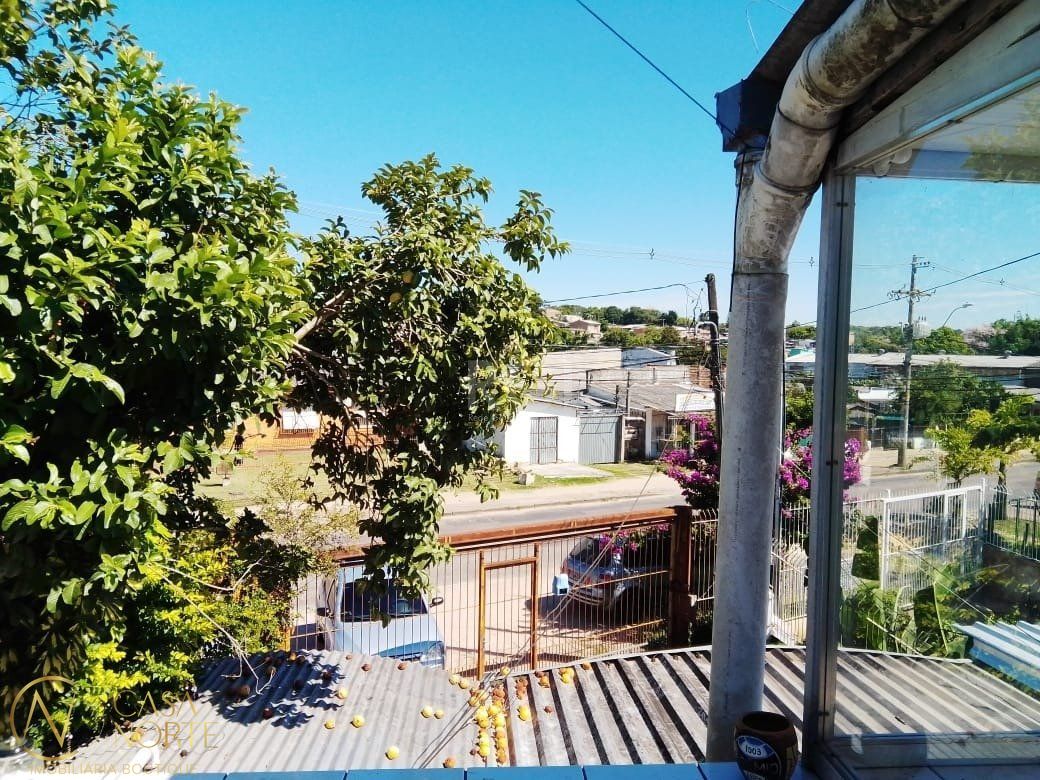 Casa à venda com 2 quartos, 300m², 2 vagas, Estrada Cristiano Kraemer no bairro Vila Nova em Porto Alegre