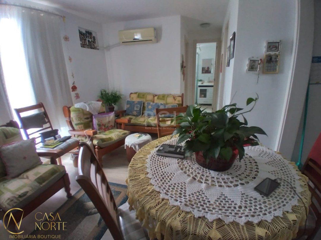 Apartamento à venda com 3 quartos, 52m², 1 vaga, Avenida Juca Batista no bairro Hípica em Porto Alegre