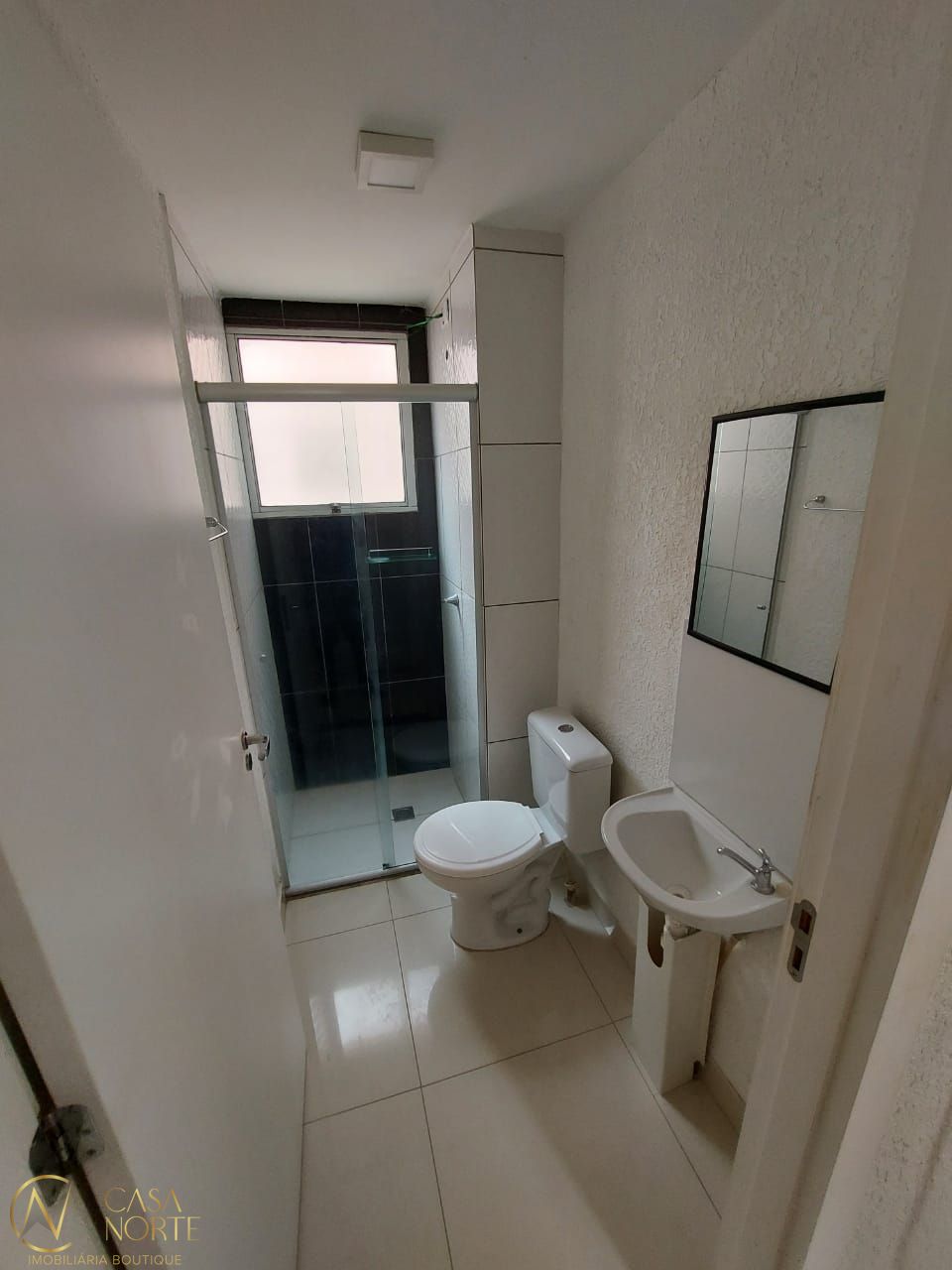 Apartamento à venda com 2 quartos, 40m², José Iuchno no bairro Hípica em Porto Alegre