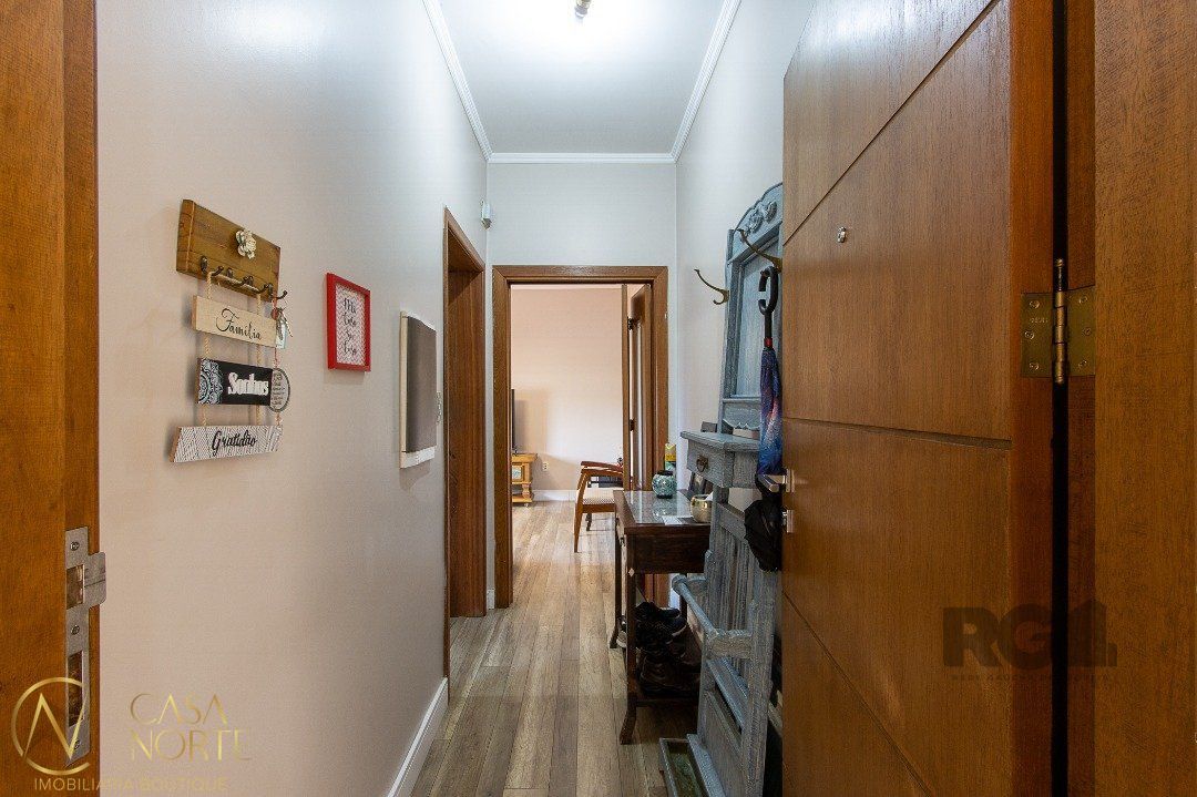 Apartamento à venda com 2 quartos, 67m², Avenida Niteroi no bairro Medianeira em Porto Alegre