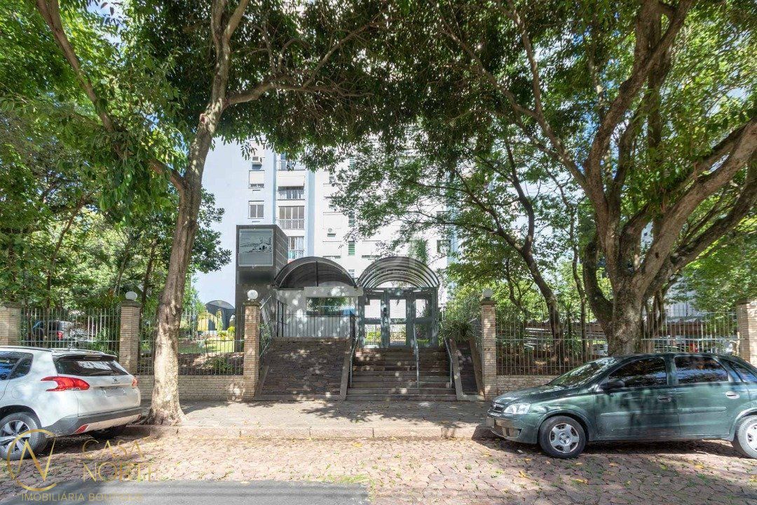 Apartamento à venda com 3 quartos, 79m², 1 vaga, Rua Curupaiti no bairro Cristal em Porto Alegre