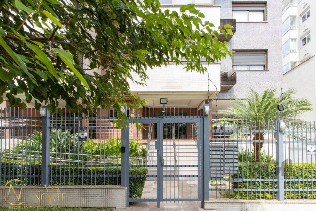 Apartamento à venda com 3 quartos, 107m², 1 suíte, 2 vagas, Rua Doutor Pereira Neto no bairro Tristeza em Porto Alegre