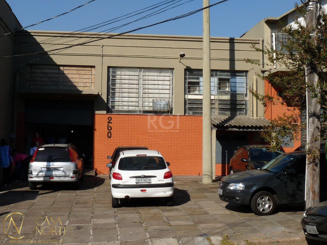 Pavilhão à venda , 5686m², Rua Engenheiro Ubatuba de Faria no bairro Sarandi em Porto Alegre
