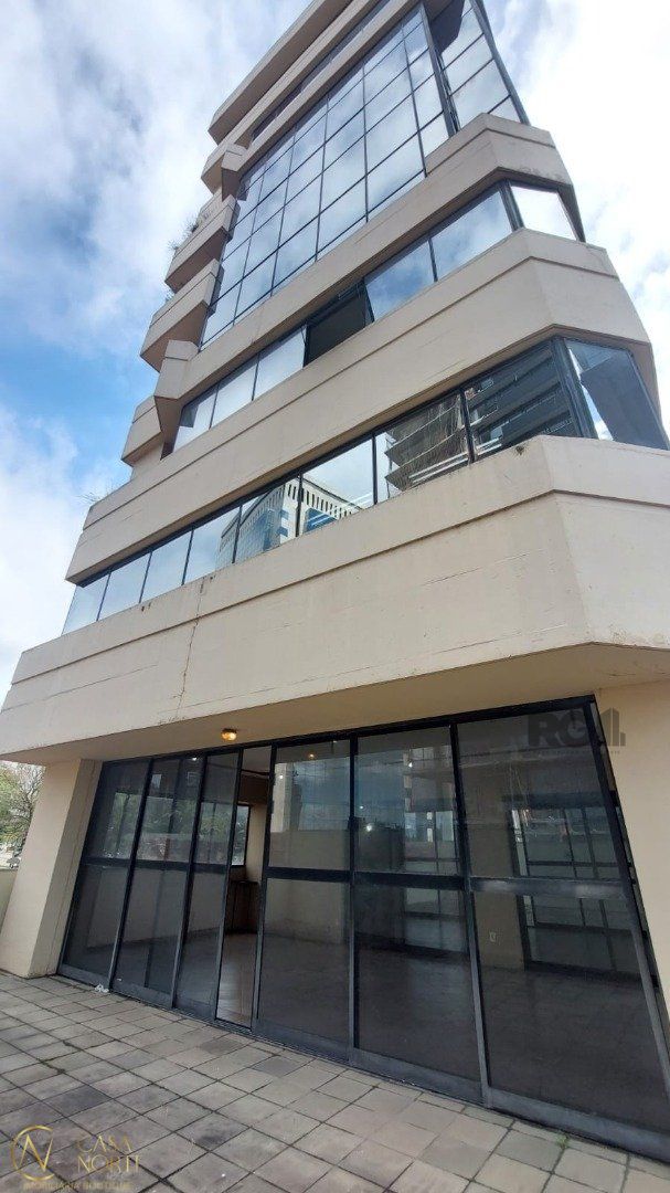 Sala Comercial à venda , 25m², Avenida Carlos Gomes no bairro Auxiliadora em Porto Alegre