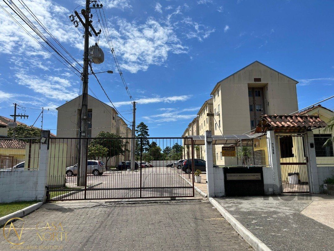 Apartamento à venda com 2 quartos, 38m², Avenida João Antônio Silveira no bairro Lomba do Pinheiro em Porto Alegre
