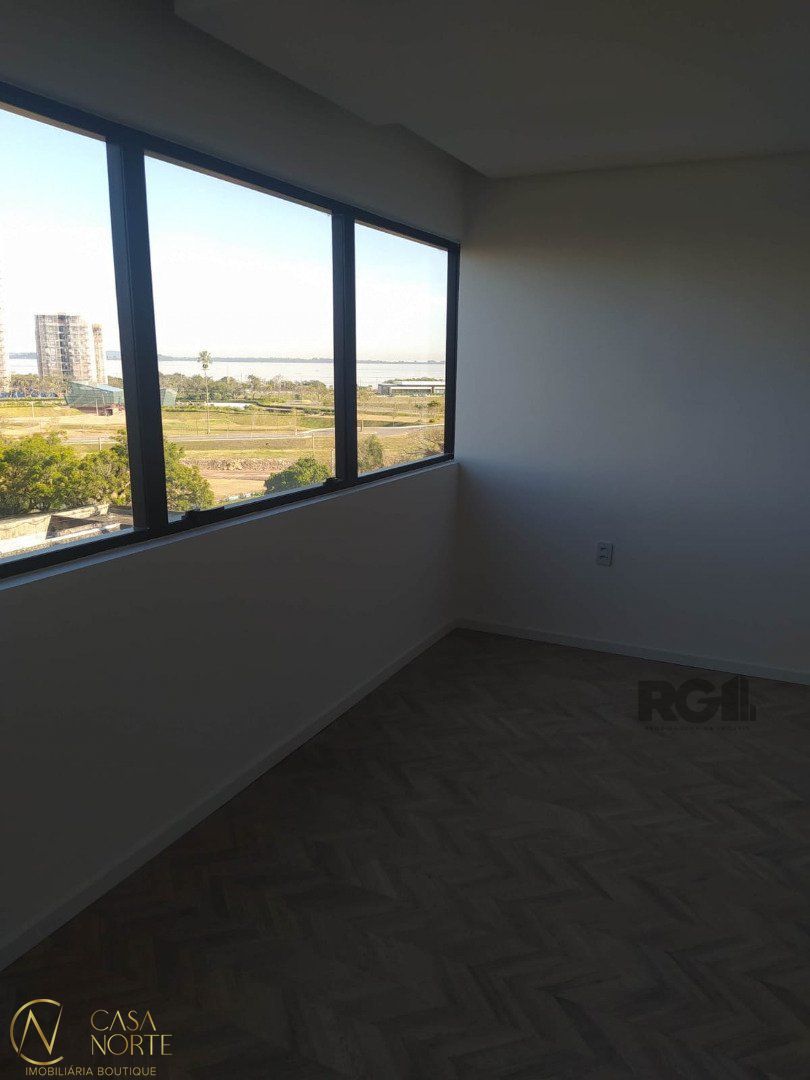 Sala Comercial à venda , 37m², Avenida Icaraí no bairro Cristal em Porto Alegre