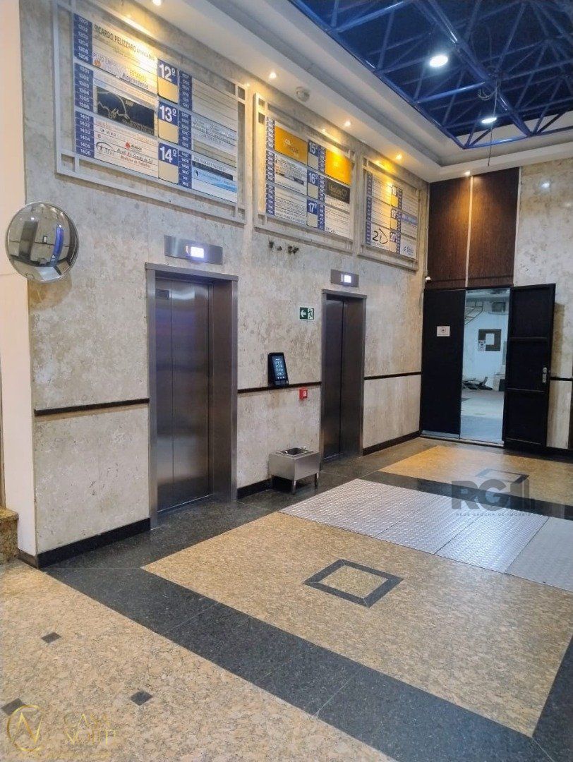 Sala Comercial à venda , 65m², Rua dos Andradas no bairro Centro Histórico em Porto Alegre