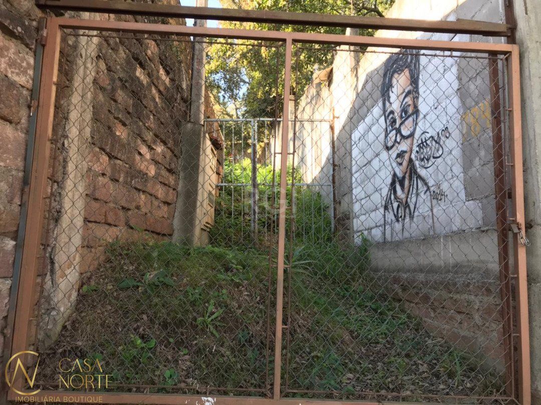 Terreno à venda  com 500m², Avenida Vicente Monteggia no bairro Cavalhada em Porto Alegre