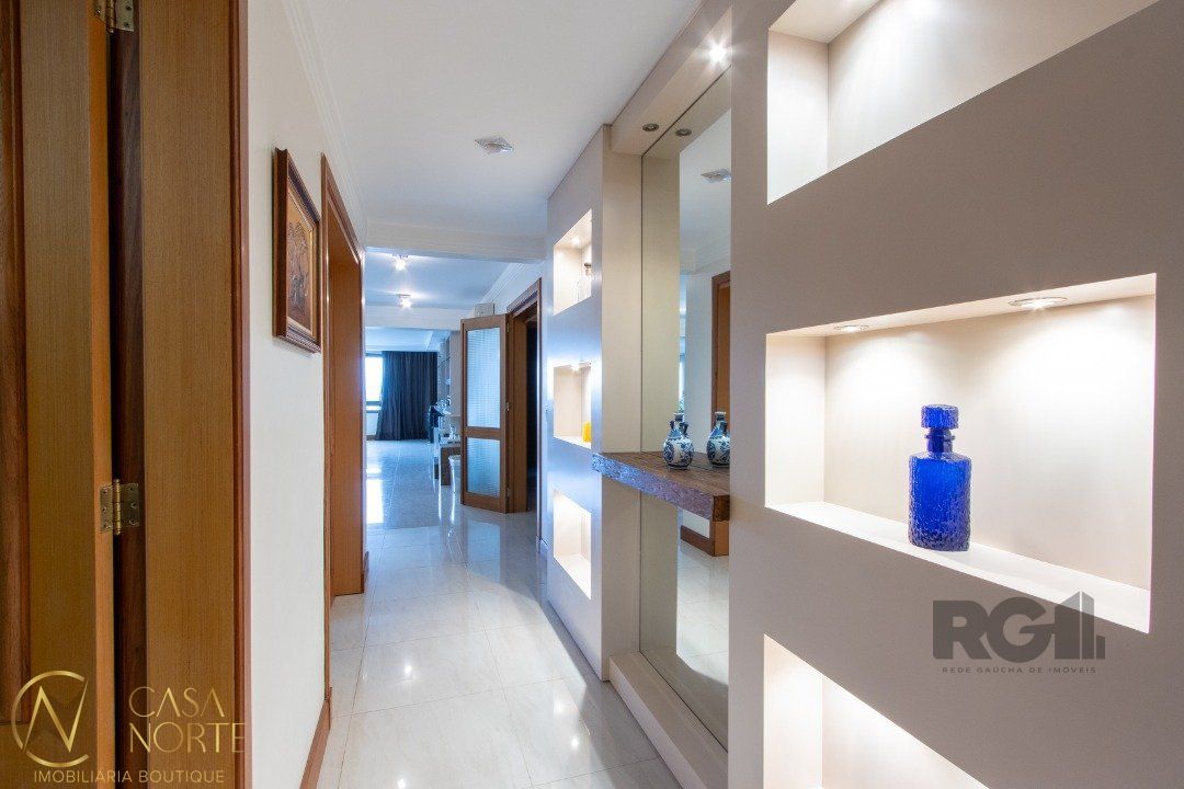 Apartamento à venda com 3 quartos, 232m², 3 suítes, 3 vagas, Travessa Nova Trento no bairro Tristeza em Porto Alegre