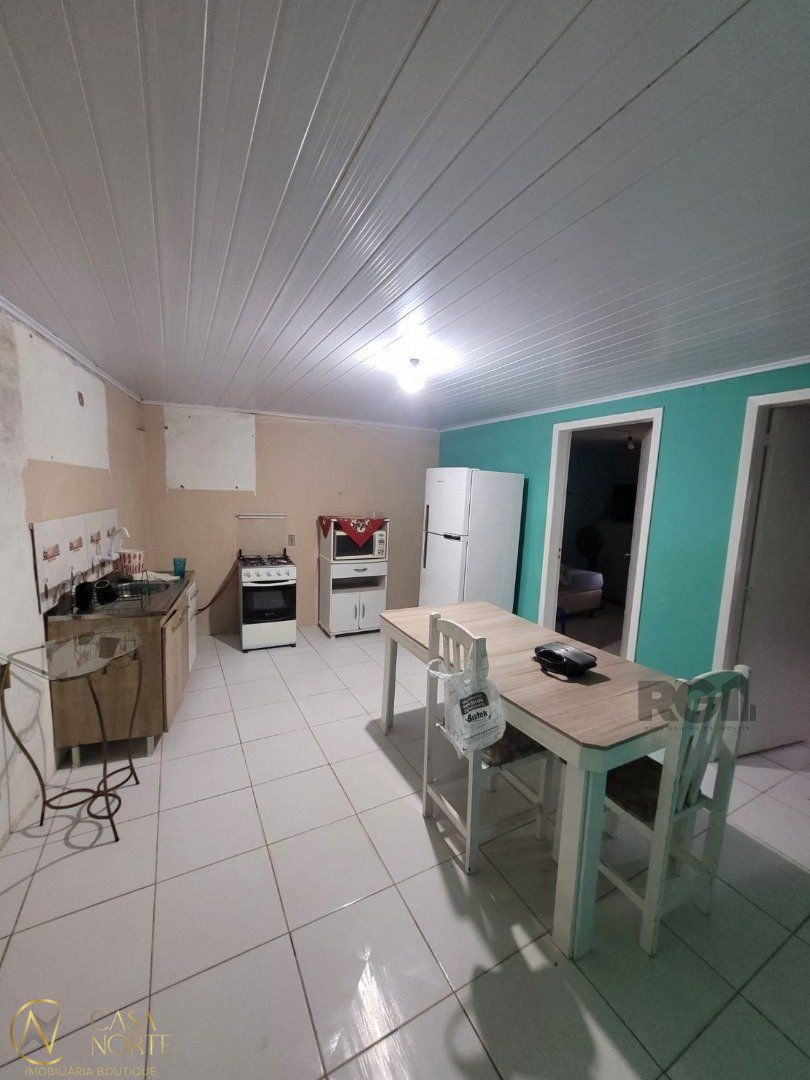 Casa à venda com 3 quartos, 125m², 1 vaga, Acesso Doutor Marino dos Santos no bairro Ipanema em Porto Alegre