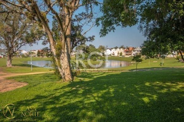 Terreno à venda  com 313m², Rua Carlos Maximiliano Fayet no bairro Hípica em Porto Alegre