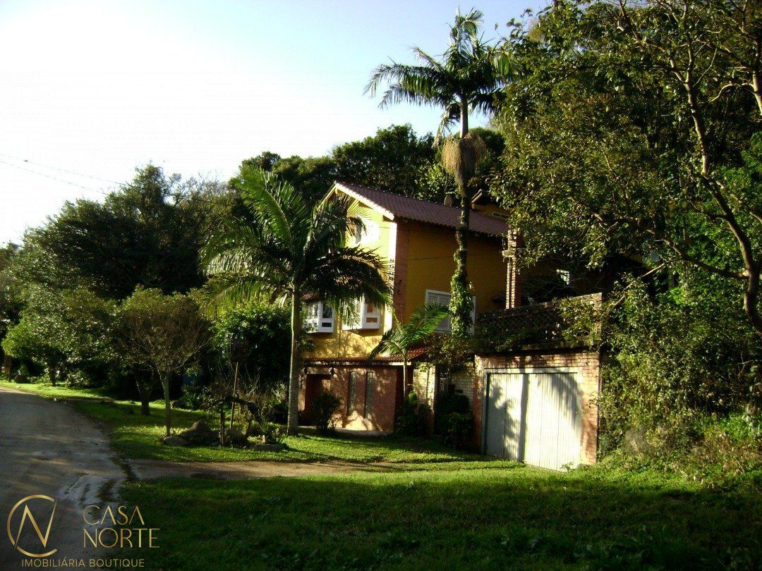 Casa à venda com 2 quartos, 170m², 1 suíte, 1 vaga, Avenida Beira Rio no bairro Belém Novo em Porto Alegre