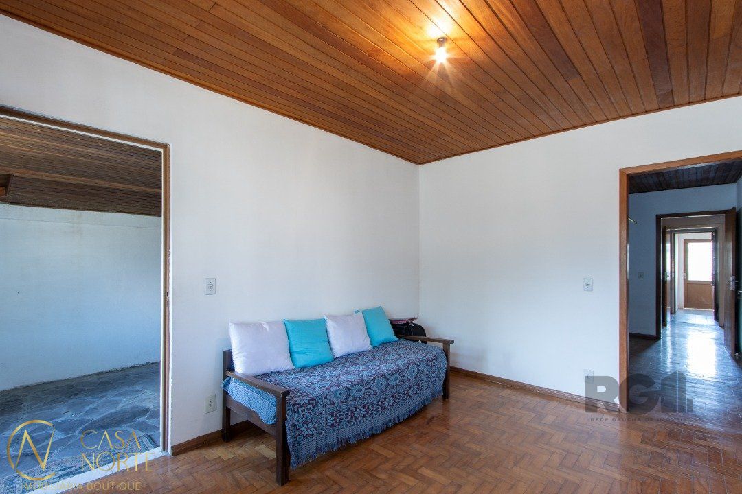 Casa à venda com 3 quartos, 153m², 2 vagas, Rua Hilario Cristo no bairro Aberta dos Morros em Porto Alegre