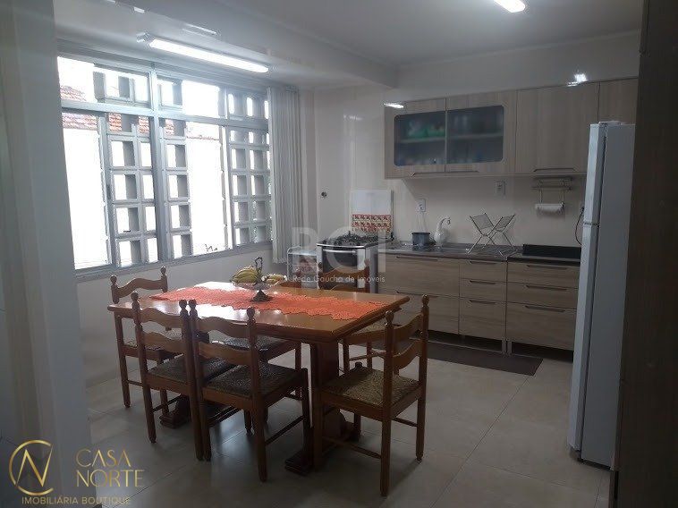 Apartamento à venda com 3 quartos, 125m², 1 suíte, 1 vaga, Rua Barao do Amazonas no bairro Petrópolis em Porto Alegre